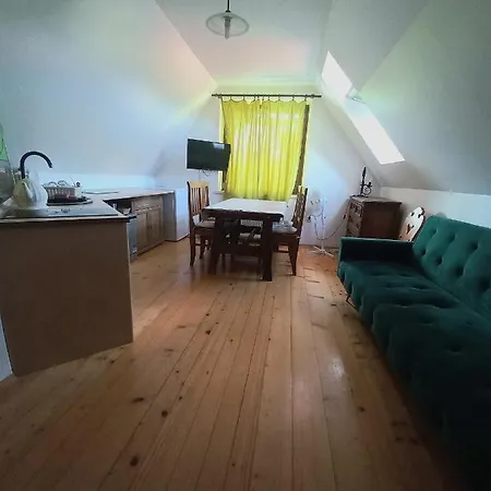 Przy Szlaku Na Sokolice Krościenko
